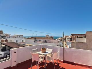 Maison  Real (la herradura). Amplia casa en la herradura a 4 minutos andando de la playa