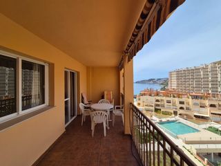 Apartament  San cristobal. Apartamento en 1ª línea de playa, 2 dormitorios y 2 baños con pi