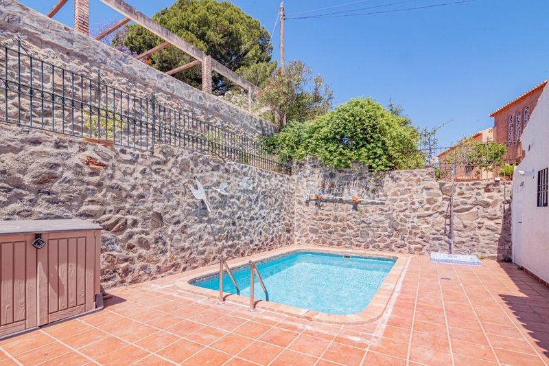 Foto 6e92bd80-9b55-4687-bd16-831fc95e9cad. Xalet amb aparcament piscina a Velilla - Velilla Taramay Almuñécar