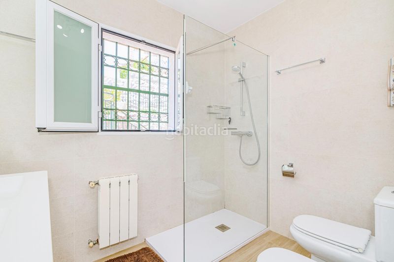 Foto be375222-28dd-4331-902f-b88e2e4ad8d9. Xalet amb aparcament piscina a Velilla - Velilla Taramay Almuñécar