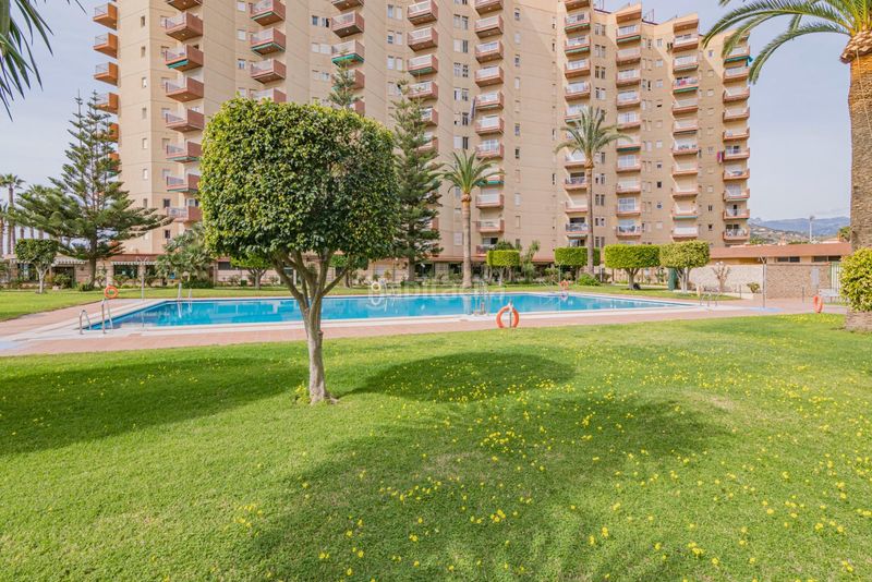 Foto 64821fd8-1598-45e0-8e0b-1de26b32b7cf. Apartament a paseo reina sofia 3 a Velilla - Velilla Taramay Almuñécar