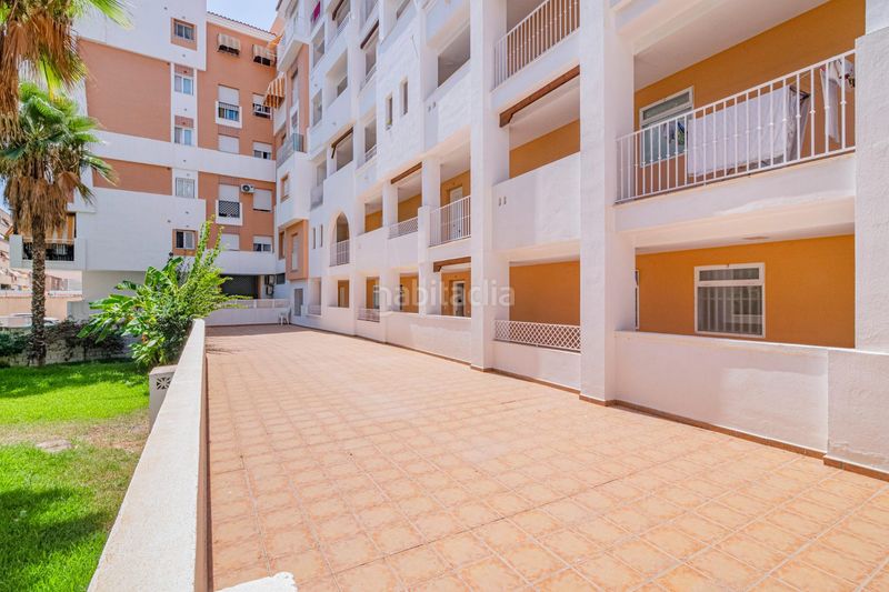 Foto 8f161cf5-cb8e-4edd-9638-67173c077060. Apartament a calle calle príncipe de asturias 45 a Almuñécar