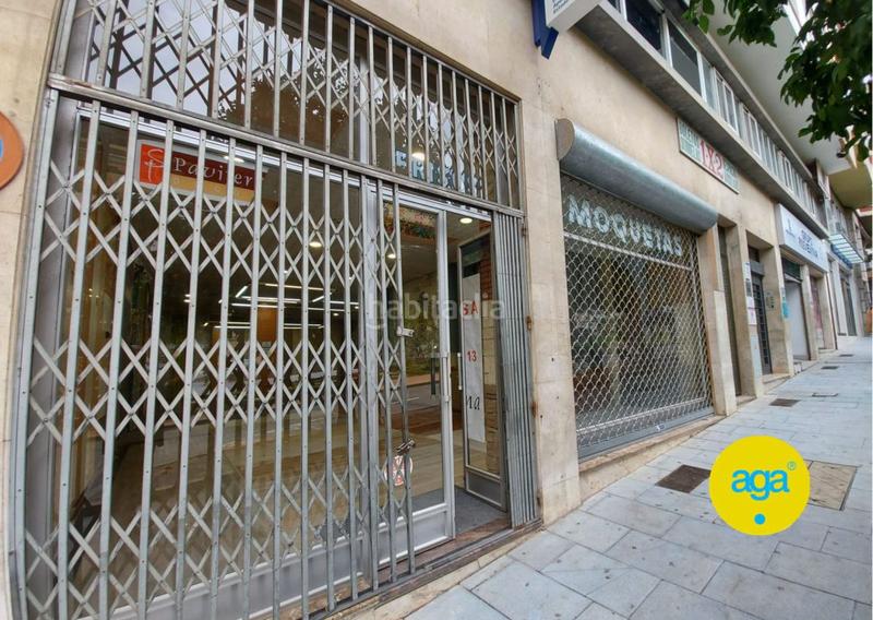 Foto d1f6ecec-1f03-41e0-a5fd-45ea448ec489. Location local commercial dans libertad 8 dans Avda de Madrid - Pº de la Estación Jaén