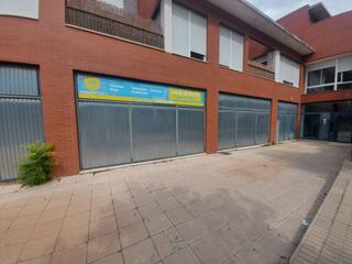 Geschäftsraum in Nogal 2. Local comercial a la calle en venta en urbanización azahar.