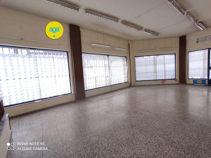 Foto 828cd27e-e8dd-4fb4-86d3-8e10b83c1598. Alquiler local comercial en mesa 1 local comercial a la calle en alquiler en catedral. en Jaén