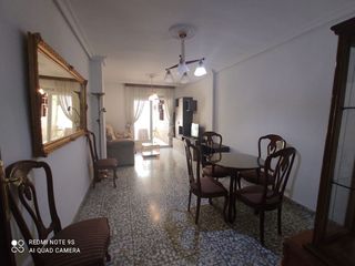 Rent Flat in Hospital. Piso en alquiler en avda. andalucía, 3 dormitorios.