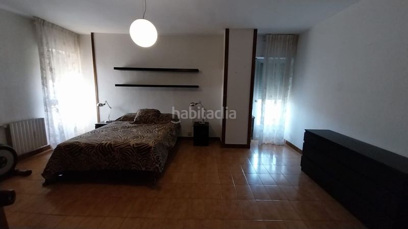 Foto b7f5732c-7560-49be-ab7a-6024556f7005. Rent flat with heating in Hospital Jaén