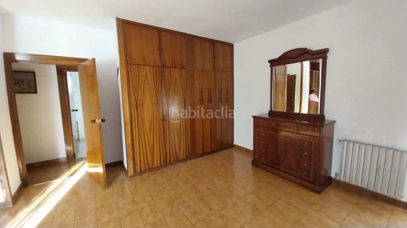 Foto d0ffa238-6a9a-488e-a203-1063a3dbd866. Rent flat with heating in Hospital Jaén