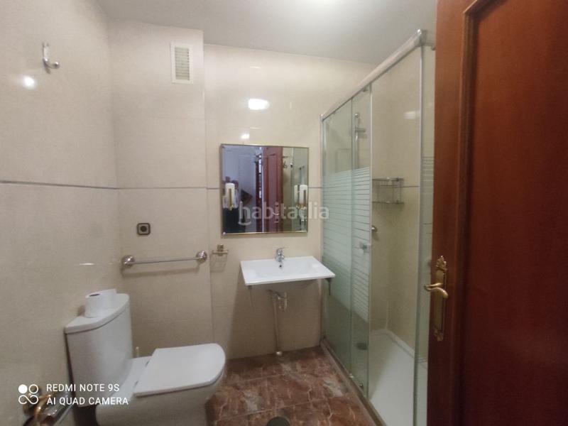 Foto 7b8ed03b-dd69-44e0-afce-e14a466536f7. Alquiler piso  en alquiler en centro, 4 dormitorios. en Jaén