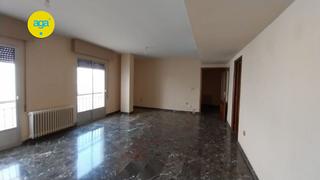 Lloguer Pis en San Bartolom - Milln de Priego. Piso en alquiler en centro  jardinillos, 3 dormitorios.