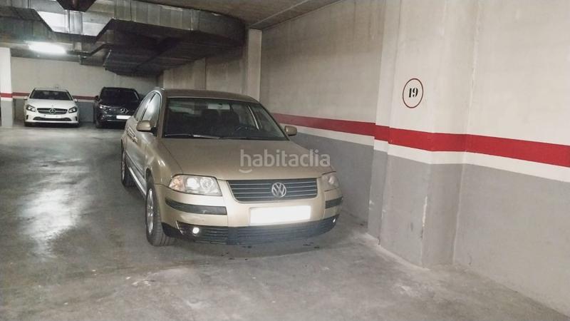 Foto c68c3d3b-b9dd-4efe-8acd-1dcabc943f4f. Car parking in Renfe - Bulevar 1ª y 2ª Fase Jaén