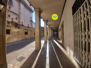 Locale commerciale  Campanas. Local comercial a la calle en venta en catedral.