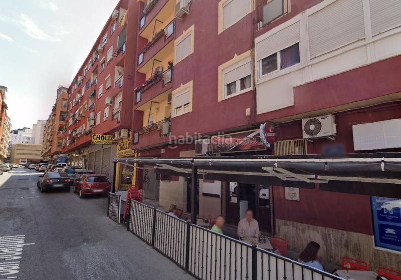 Foto 569be9cb-dc74-4af5-8fcc-32f04f295828. Aparcament cotxe a san joaquín a Peñamefecit - Avda Barcelona Jaén