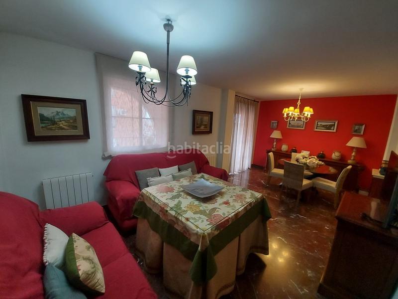 Foto db1e4656-6137-4e04-be18-e7e5702a4fac. Affitto duplex con riscaldamento parcheggio piscina in Jaén