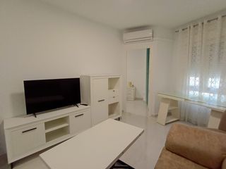Rent Flat in San Bartolomé - Millán de Priego. Piso en alquiler en centro, 1 dormitorio.