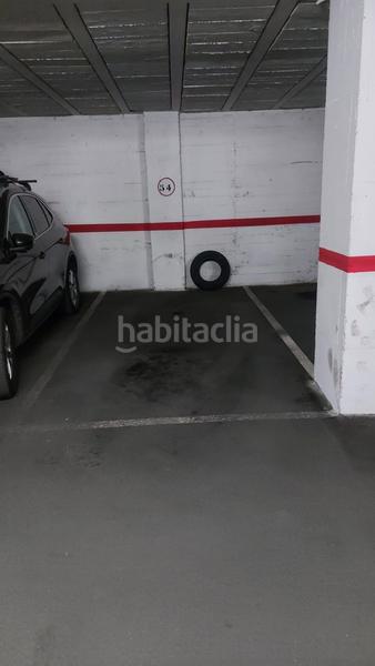 Foto 30e4d72b-4b92-4889-8d87-ec78047062a6. Aparcament cotxe a enrique ponce 6 a Peñamefecit - Avda Barcelona Jaén