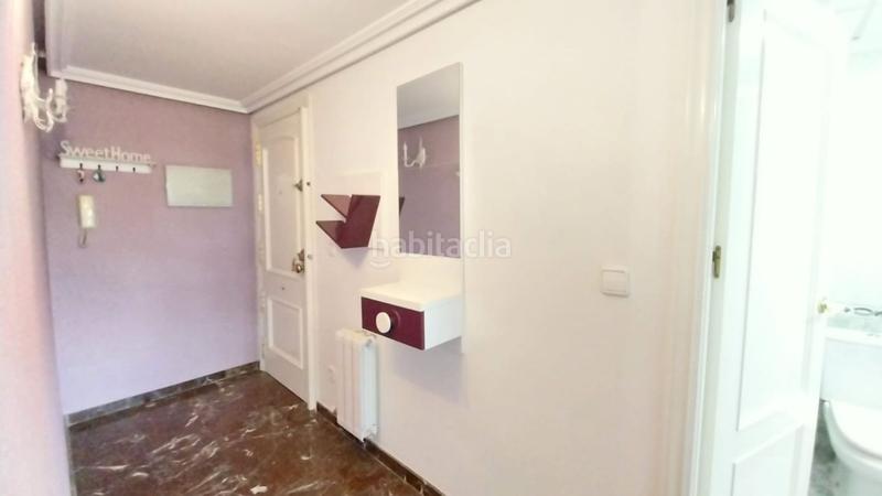 Foto 039c5115-504c-4083-8ddd-f6c8a973b7b6. Alquiler piso  en alquiler en centro, 3 dormitorios. en Jaén