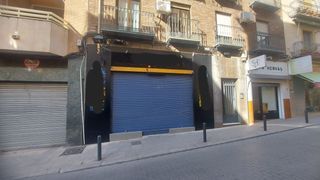 Miete Geschäftsraum in Doctor sagaz zubelzu 11. Local comercial a la calle en alquiler en centro  plaza de la co