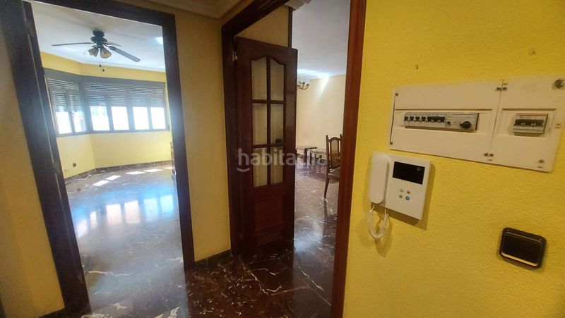 Foto d323d694-0ba3-4ef4-987e-e7709e7f9cd1. Pis a Avda de Madrid - Pº de la Estación Jaén