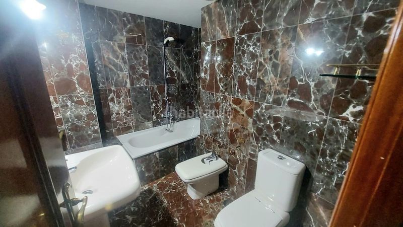 Foto f6842f95-eb63-487b-a518-f9407ead361f. Pis a Avda de Madrid - Pº de la Estación Jaén