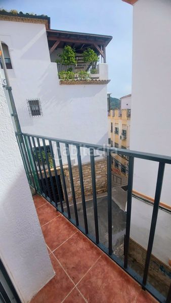 Foto ba4f9050-3893-4be2-b55c-2f0a8fd7a94c. Pis amb calefacció a San Ildefonso - Catedral Jaén