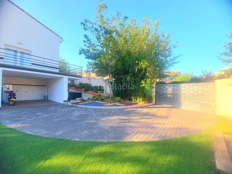Foto 03bb1fb7-d0f8-4f7f-badc-e0084ae95714. Casa amb calefacció aparcament piscina a Guardia de Jaén (La)