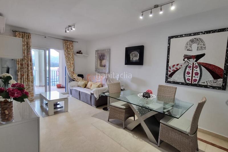 Foto ae198500-54a2-4fcb-a07c-219ebab407a7. Flat with fireplace parking pool in San Luis de Sabinillas Manilva