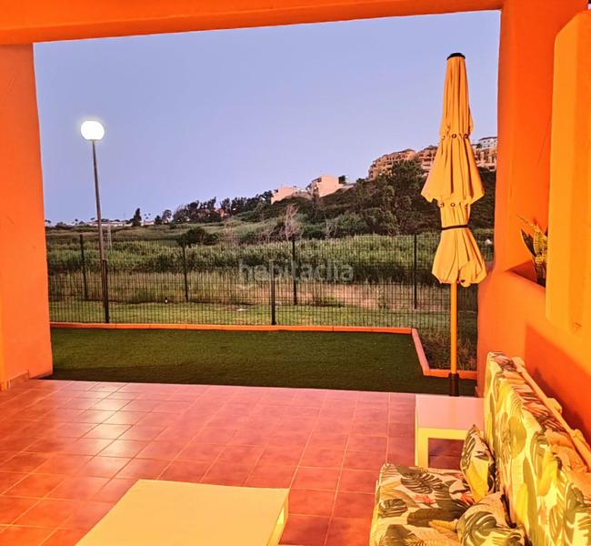 Foto 4fe00082-e603-4142-8c80-ae97f50b56fc. Appartamento con camino parcheggio piscina in La Duquesa Manilva