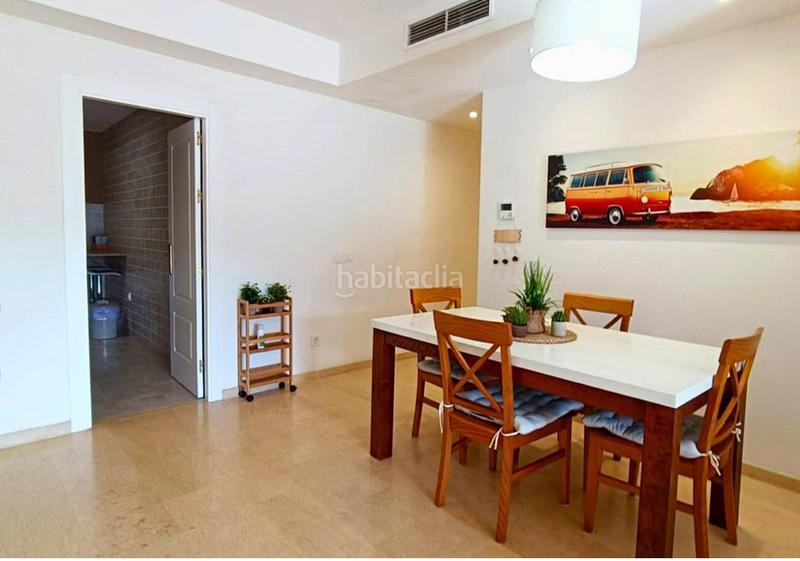 Foto 63fa09fc-dfa4-4d47-ae02-f04846373229. Appartamento con camino parcheggio piscina in La Duquesa Manilva