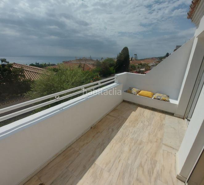 Foto cd8868ad-625c-4d22-89c4-c3c8d9a3f5bc. Appartamento con camino parcheggio piscina in El Castillo Manilva