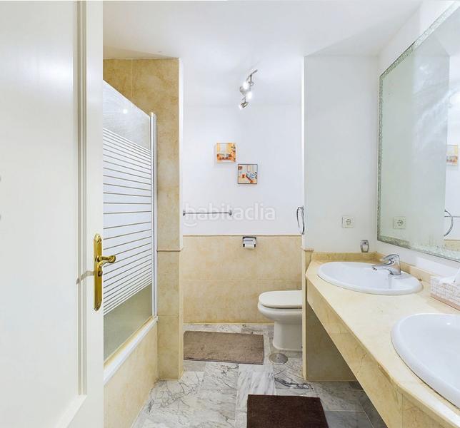 Foto 50aeb62e-7b95-4f1d-a405-9f2682847d75. Appartamento con camino parcheggio piscina in Chullera Manilva