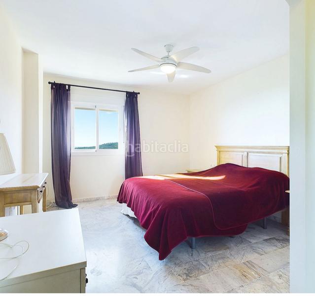 Foto 7228bbbc-09a2-4fe5-acf3-27b84a24b2f6. Appartamento con camino parcheggio piscina in Chullera Manilva