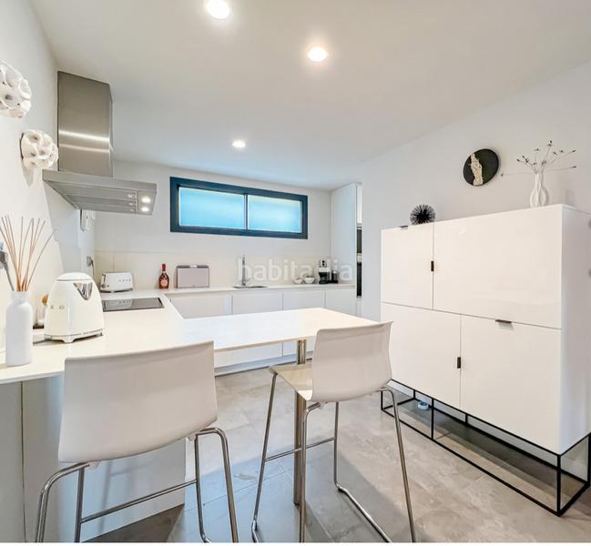 Foto 60bb6355-5d73-479a-a42d-785ad196c43e. Etagenwohnung mit kamin parking pool in Chullera Manilva