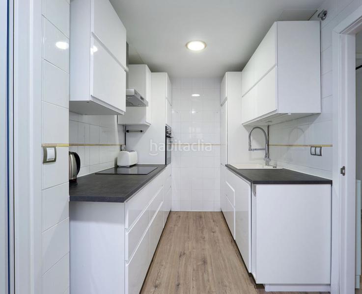 Foto 3ff254ab-26d8-4612-8f42-111bb76e8baf. Appartamento con camino parcheggio piscina in San Luis de Sabinillas Manilva