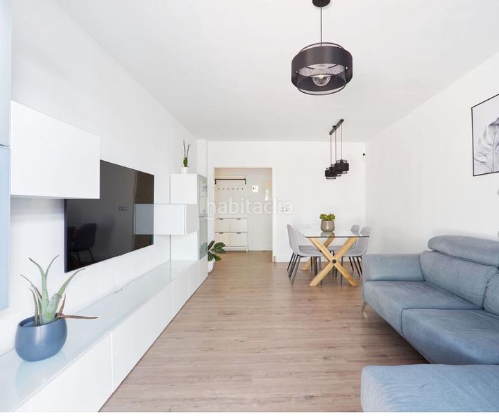 Foto 56fe3e55-cbf8-4acc-9dd1-29e827957d67. Appartamento con camino parcheggio piscina in San Luis de Sabinillas Manilva