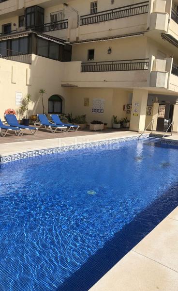 Foto 3e1ee537-1e97-4988-987c-20202935a2b3. Etagenwohnung mit kamin parking pool in Puerto Deportivo Fuengirola