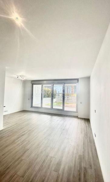 Foto 756a4c9c-b098-4ada-bd99-74389e4c8ae9. Etagenwohnung mit kamin parking pool in Cancelada Estepona