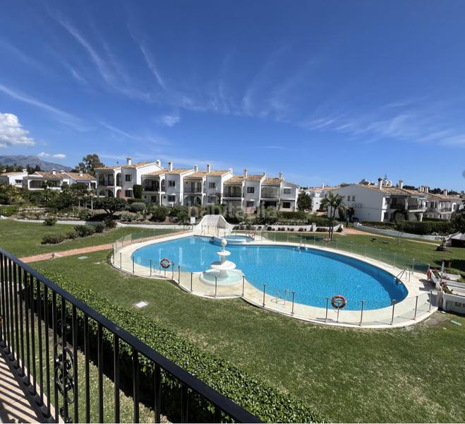 Foto b2031c0c-877c-42f2-8dee-84c288471444. Flat with fireplace pool in Paraiso - Barronal Estepona