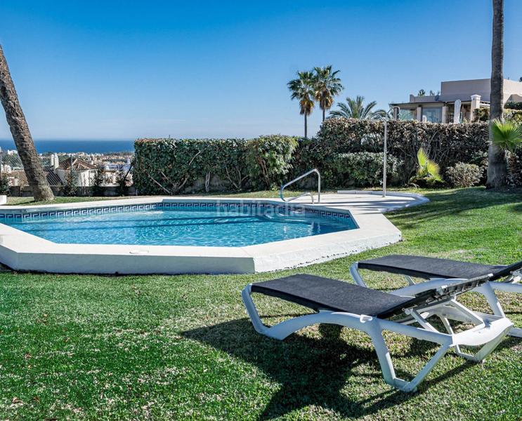 Foto 815eff26-9eaf-476e-b9f7-c55b9fa6509f. Pis amb xemeneia aparcament piscina a Paraiso - Barronal Estepona