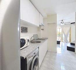 Pis a Parque Central. Apartment for sale in the heart of estepona – comfort, light & p