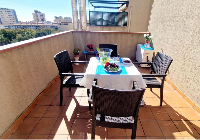 Foto 8b21fd11-cb2e-41eb-b28e-65875df7c7f4. Appartement avec cheminée dans Castillo Sohail - Myramar Fuengirola