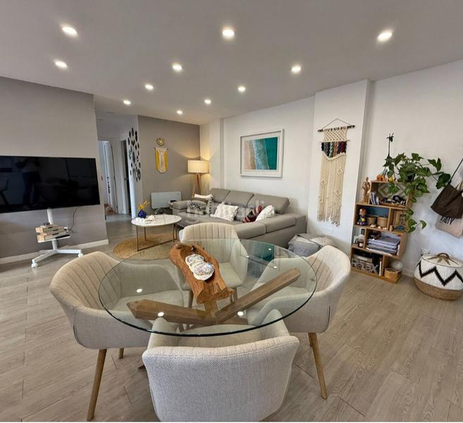 Foto a22b0f60-c362-47b7-94b5-3d50f857678a. Appartamento con camino parcheggio piscina in Torreblanca del Sol Fuengirola