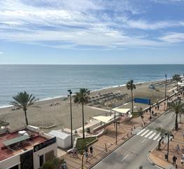 Piso en Playa de los Boliches. Frontline beach – sea views – prime fuengirola location