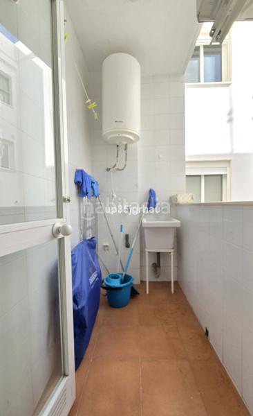 Foto 860c5b28-39ab-478c-8042-eca56944908d. Piso 2 bedroom apartment in a beachfront building in the center of en Estepona