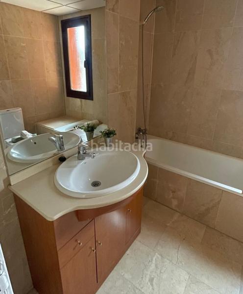 Foto 273c7251-264c-448b-927d-d1b37fa5dbd4. Piso exclusive ground floor apartment steps from yachting harbour en Estepona