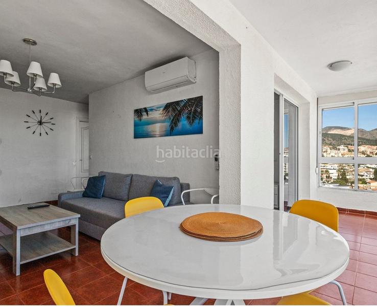 Foto 60a5c666-3475-4f27-9176-d567a30a495c. Pis amb xemeneia piscina a Puerto Marina Benalmádena