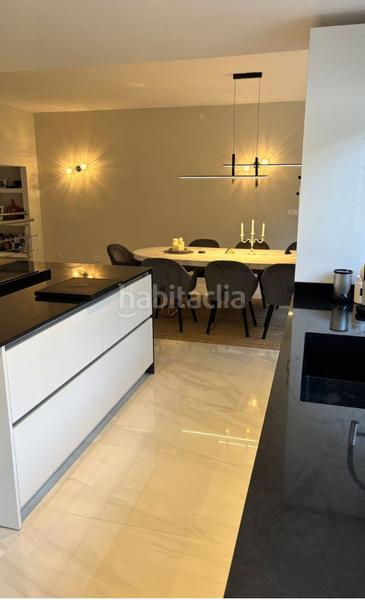 Foto f29b3f7f-c5bb-4c19-87bd-2a0597932ecd. Flat with fireplace parking pool in puerto de Sotogrande-la marina Sotogrande