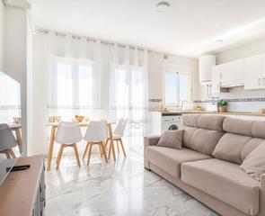 Etagenwohnung in La Florida - Parque Norte. Beautiful one-bedroom apartment