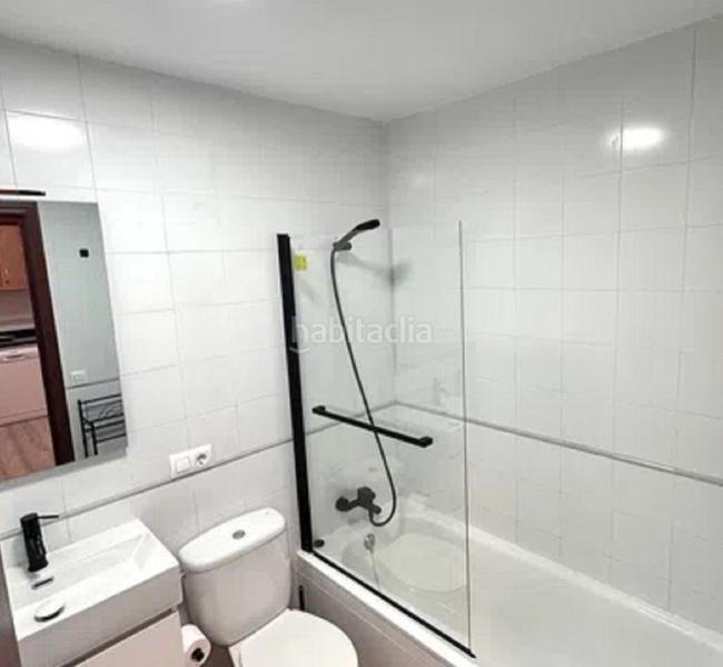 Foto c88e420d-e1c0-4f33-a7cb-a242403e5bb2. Etagenwohnung mit kamin in La Merced Málaga