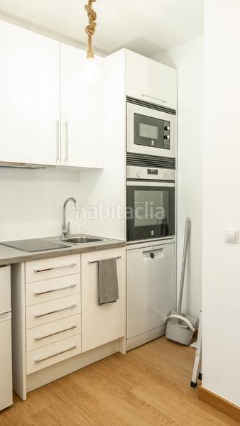 Foto ad543fc5-8da2-4e3a-ba2a-b531ed8812f9. Pis amb xemeneia a La Carolina - Guadalpín Marbella